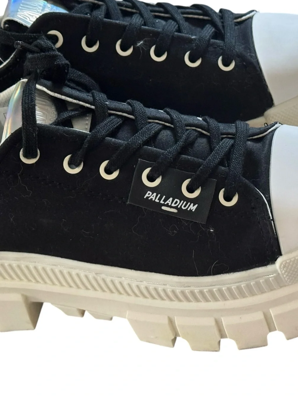Palladium Revolt Lo TX sneakers woman’s size 7